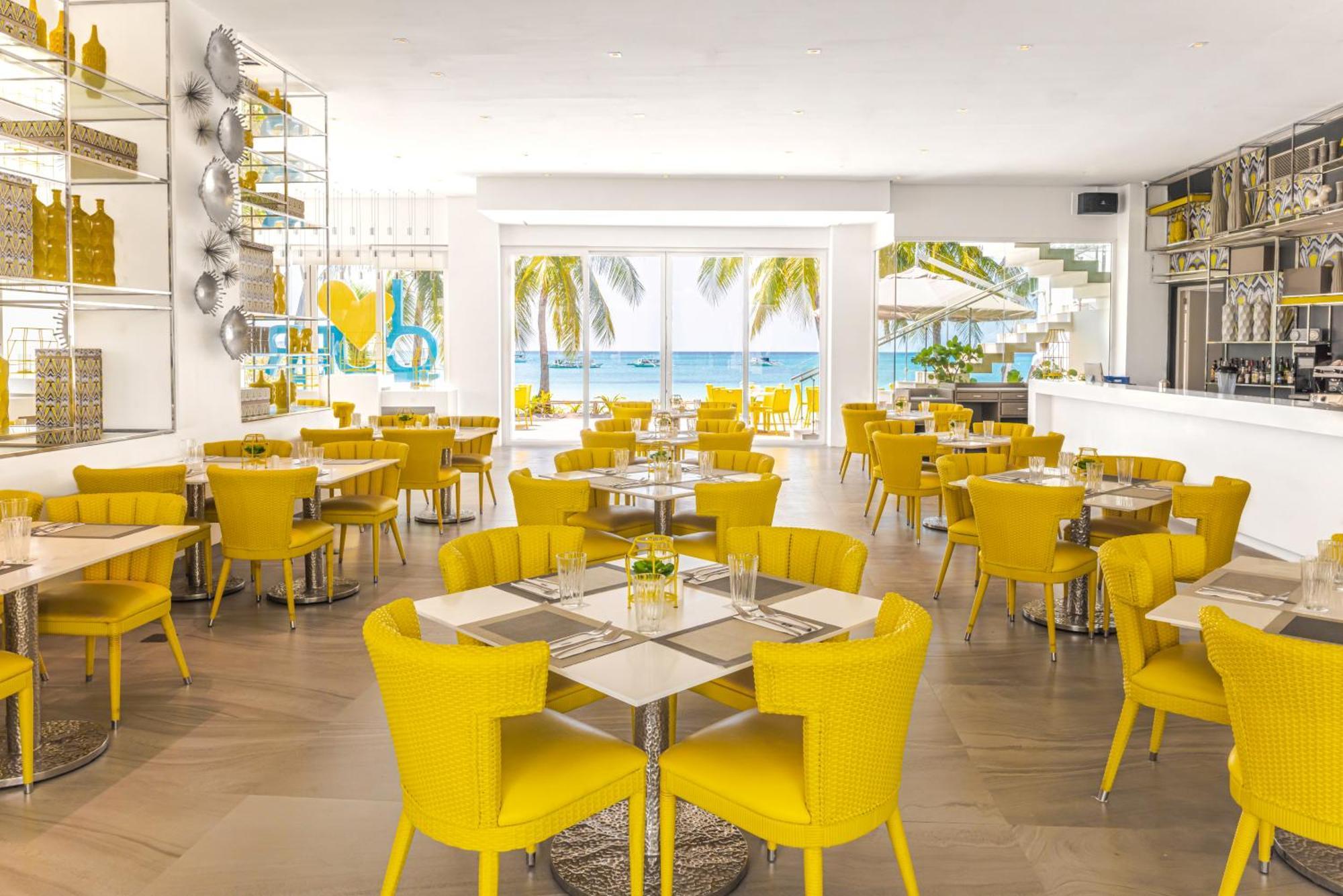 แอสตอเรีย เคอร์เรนต์ Hotel Manoc-Manoc ภายนอก รูปภาพ