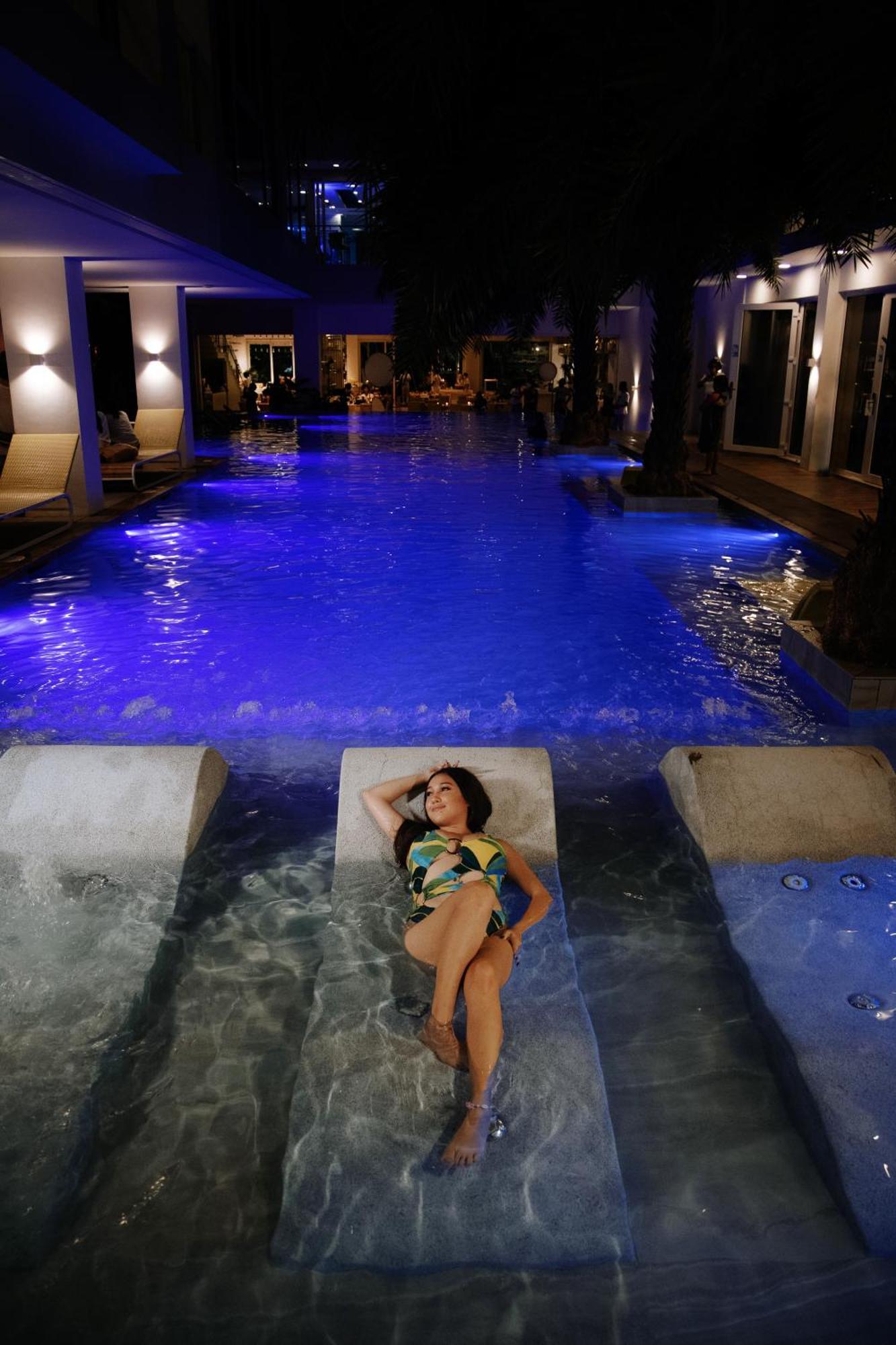 แอสตอเรีย เคอร์เรนต์ Hotel Manoc-Manoc ภายนอก รูปภาพ
