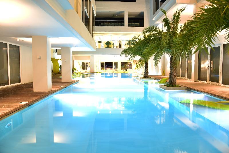 แอสตอเรีย เคอร์เรนต์ Hotel Manoc-Manoc ภายนอก รูปภาพ